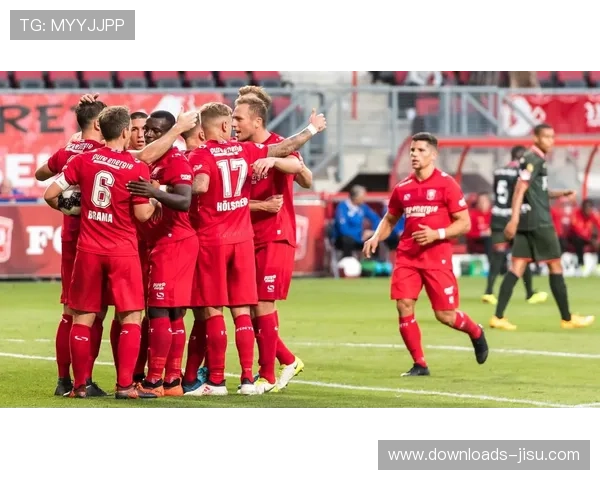 罗阿宗公园球场座无虚席,雷恩球迷高歌助威试图激励低迷主队